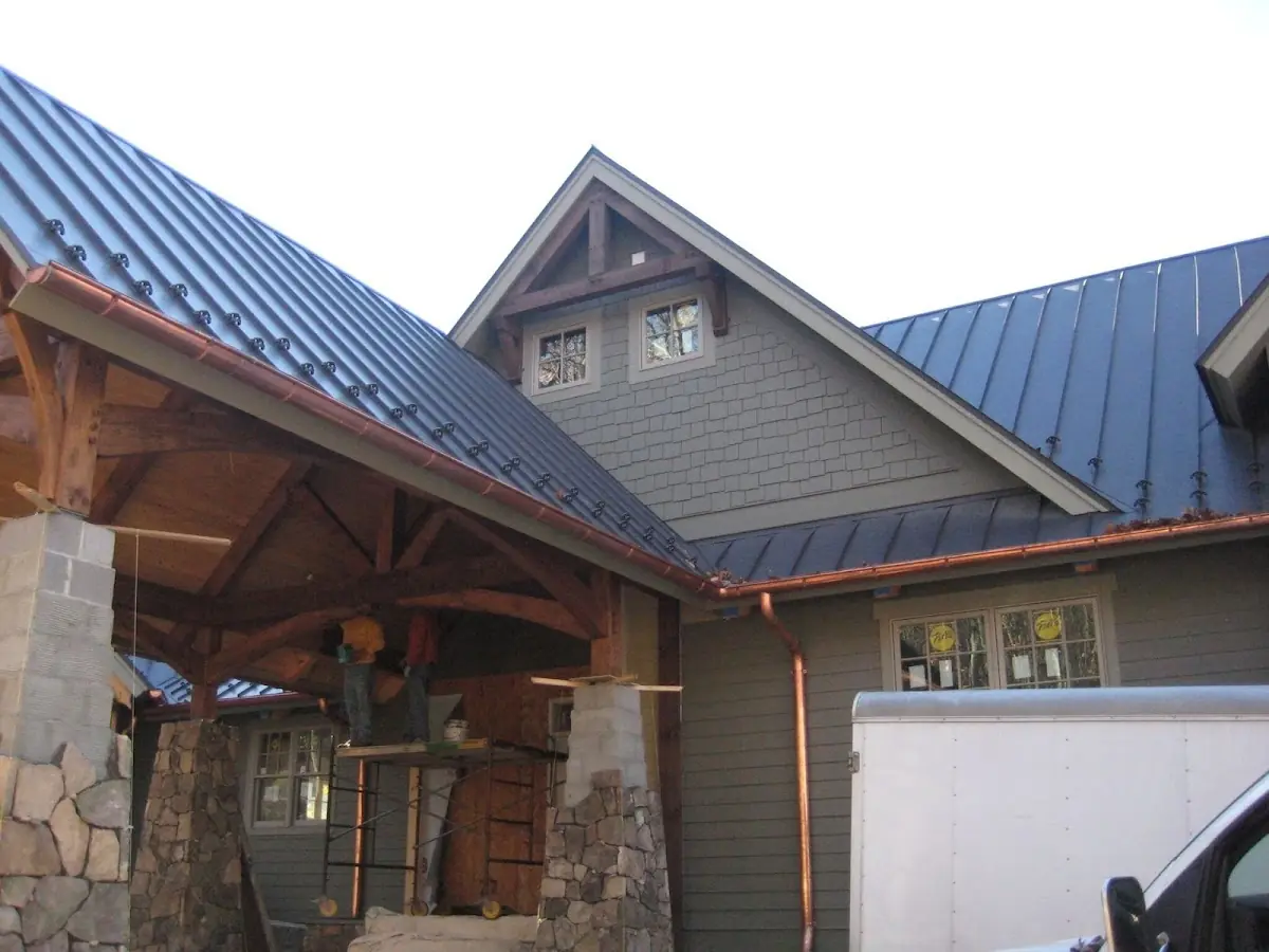 Craftsman Roofing team delivering quality roofing work in Flower Hill